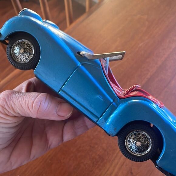 Vintage Triumph TR3 T.R.3. Tin Litho Car made in Japan by Bandai - Picture 12 of 13